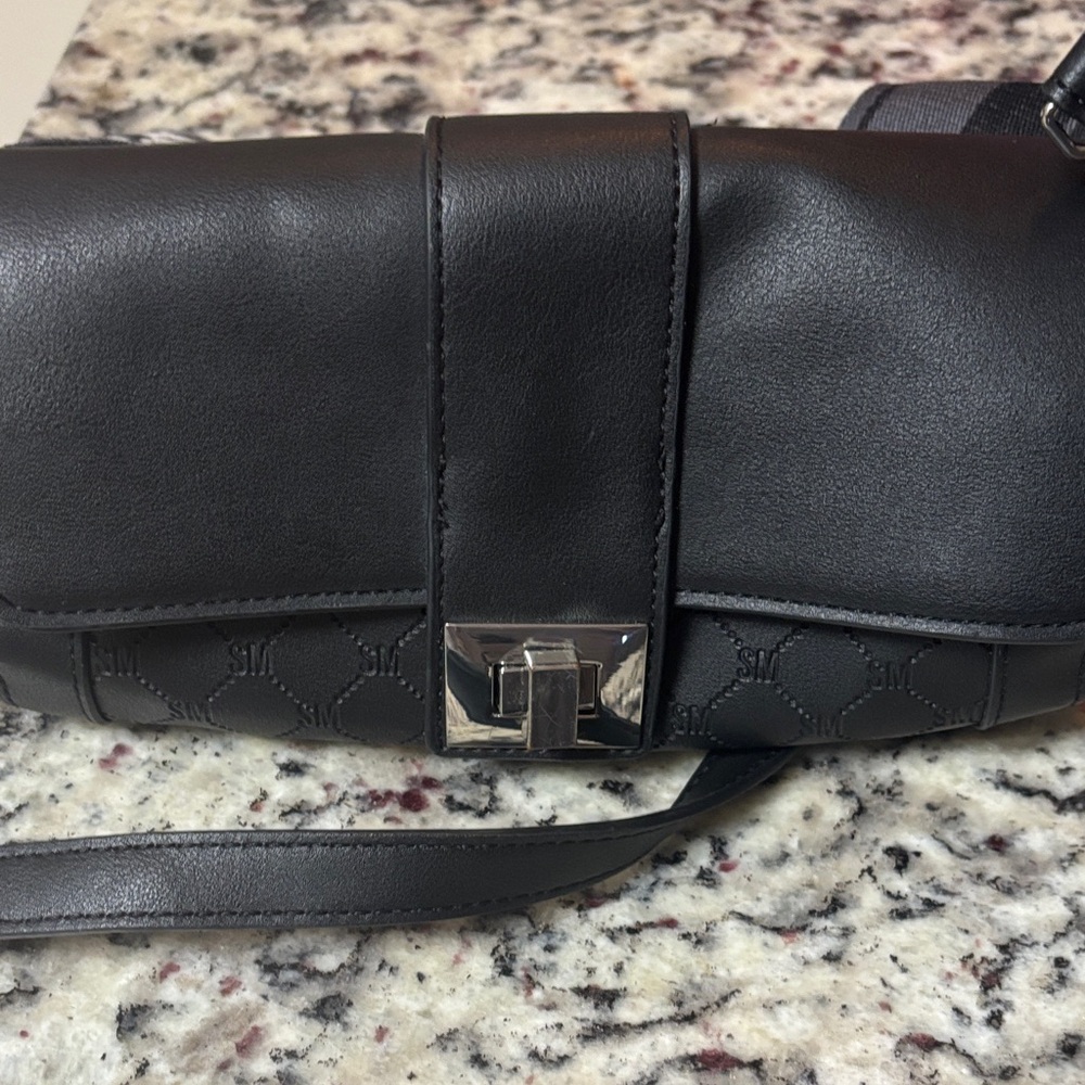 BB Dakota by Steve Madden Black Clutch